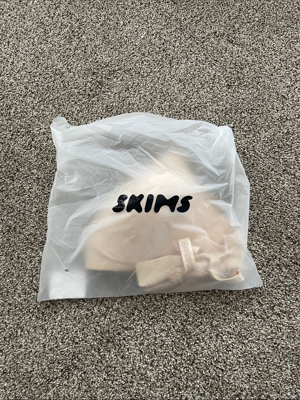 Skims Wireless Form T-Shirt bra Sand 38C NWTs